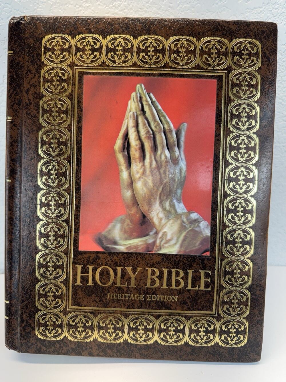 (330) Holy Bible Heritage Edition King James Version KJV Illustrated Large